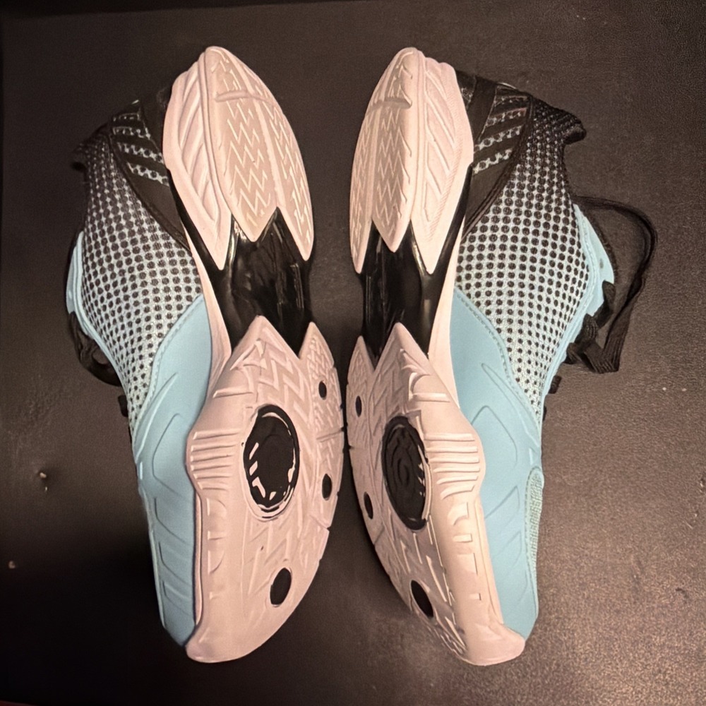 Fila Volley Zone Pickleball Women's Size 8.5 Black, Blue Sneakers #5PM00599 - Picture 8 of 10